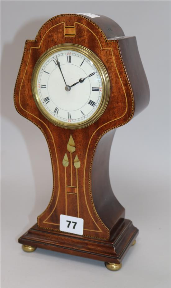 An Edwardian inlaid mahogany Art Nouveau style mantel timepiece, 29.5cm